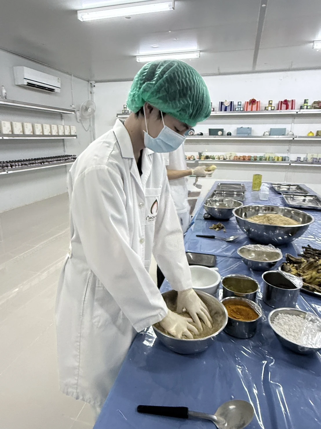 Mixing and shaping the supplement mixture by hand